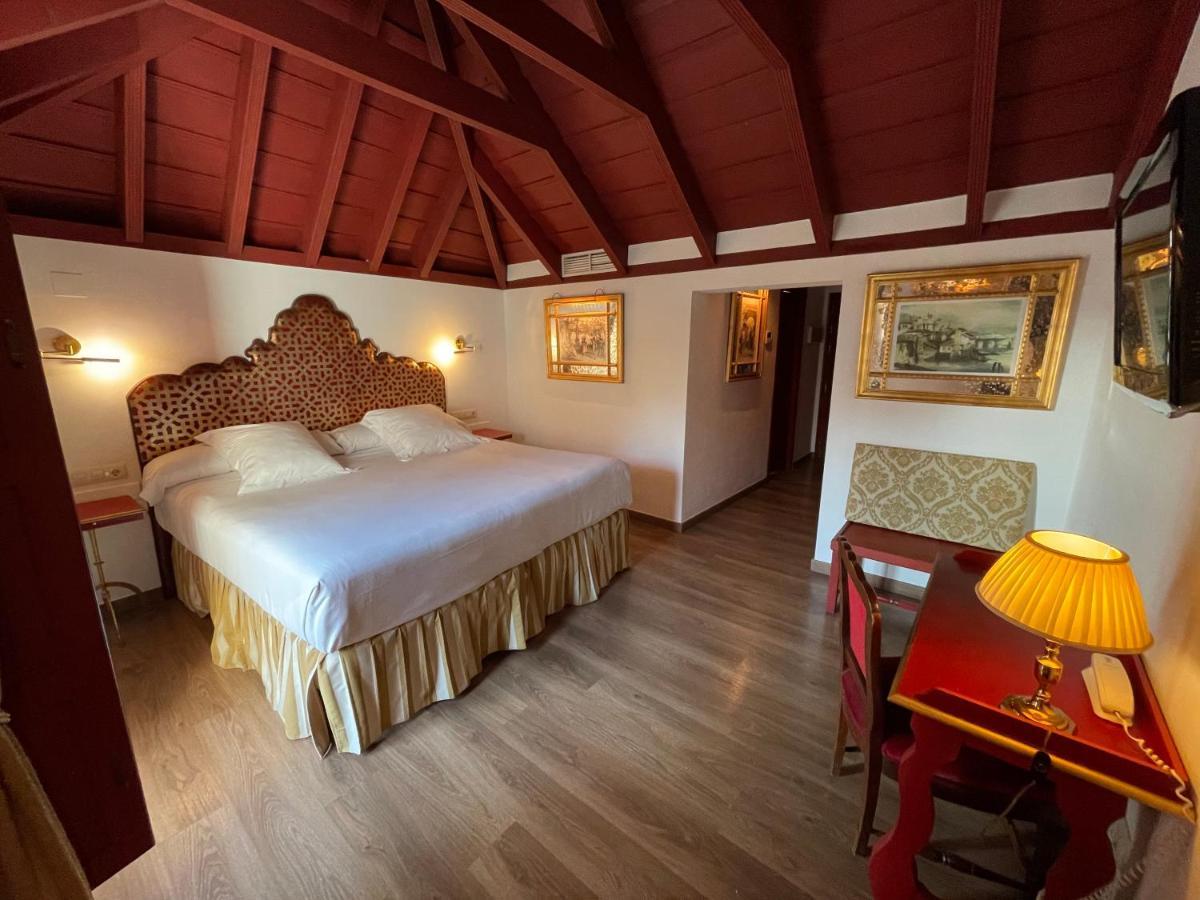 Casas De La Juderia De Córdoba