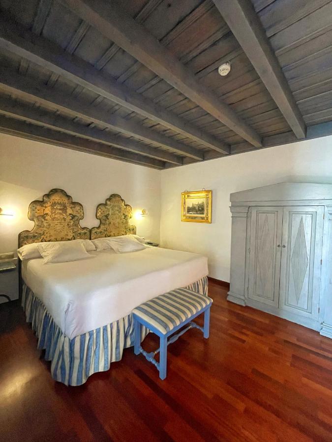 Casas De La Juderia De 4*